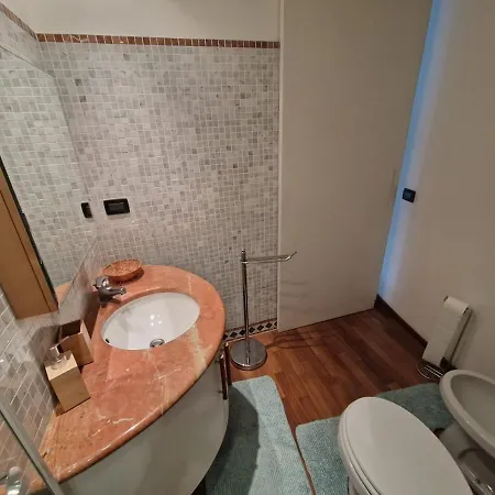 Апартаменты Il Rifugio Nel Porto Antico - The Refuge In The Old Port -le Refuge Dans Le Vieux Port Генуя